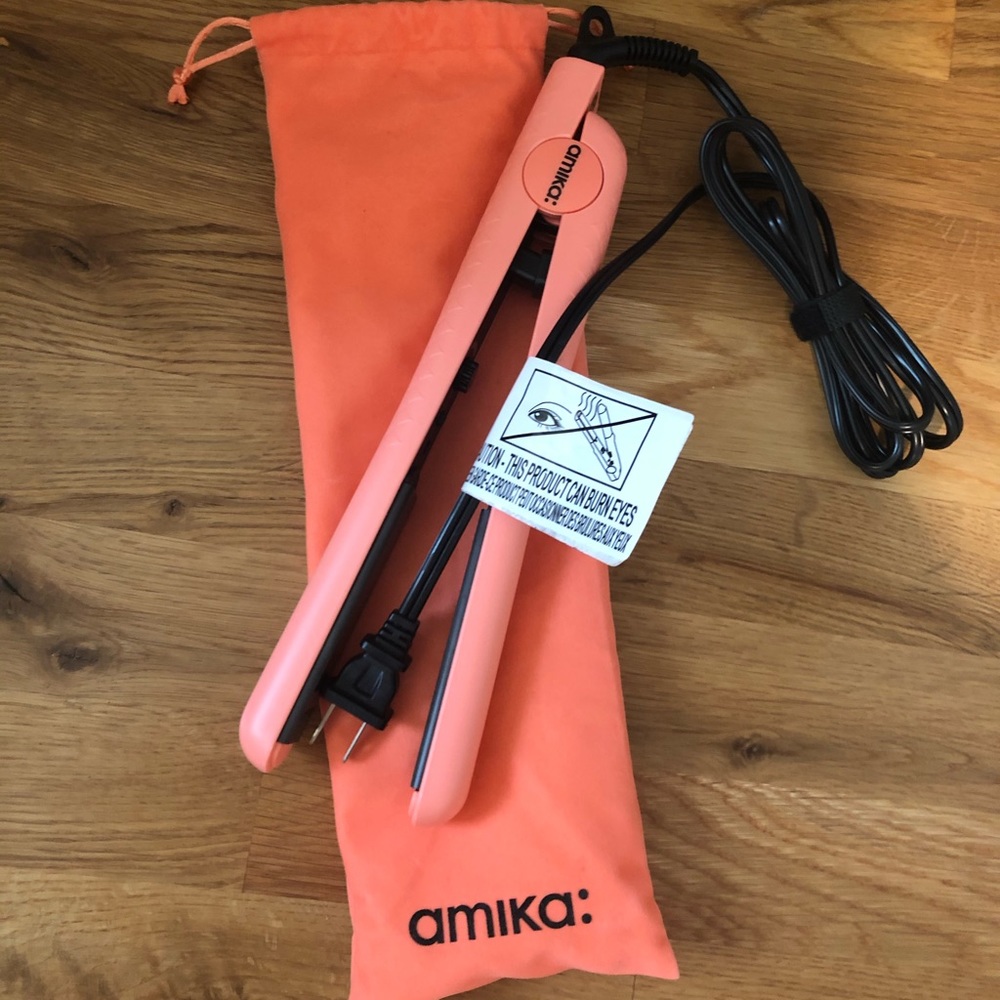 Amika Hair Straightener/Flat Iron